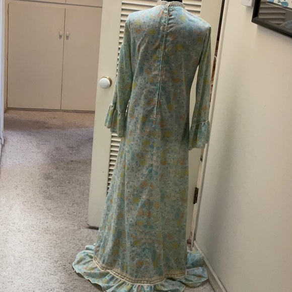 Vintage Prairie Dress - Picture 3 of 6